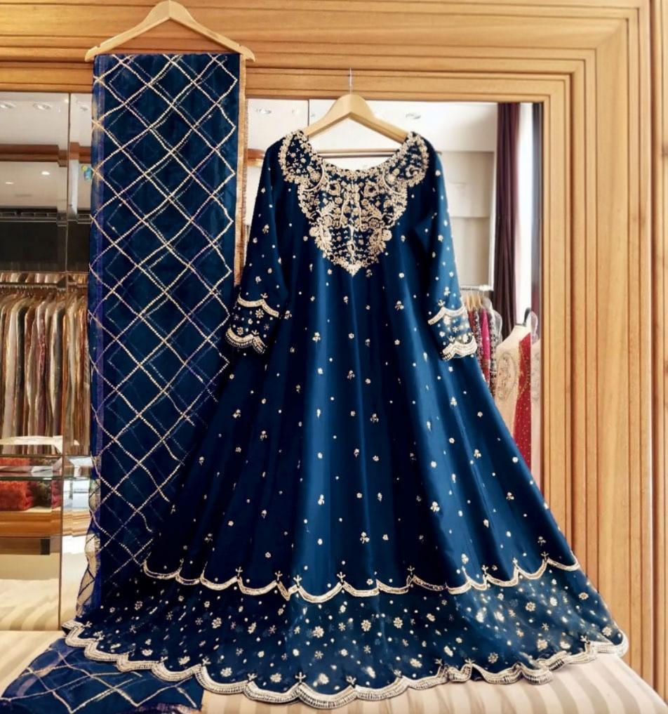 3 Pcs Women's Stitched Shamoz Silk Embroidered Maxi